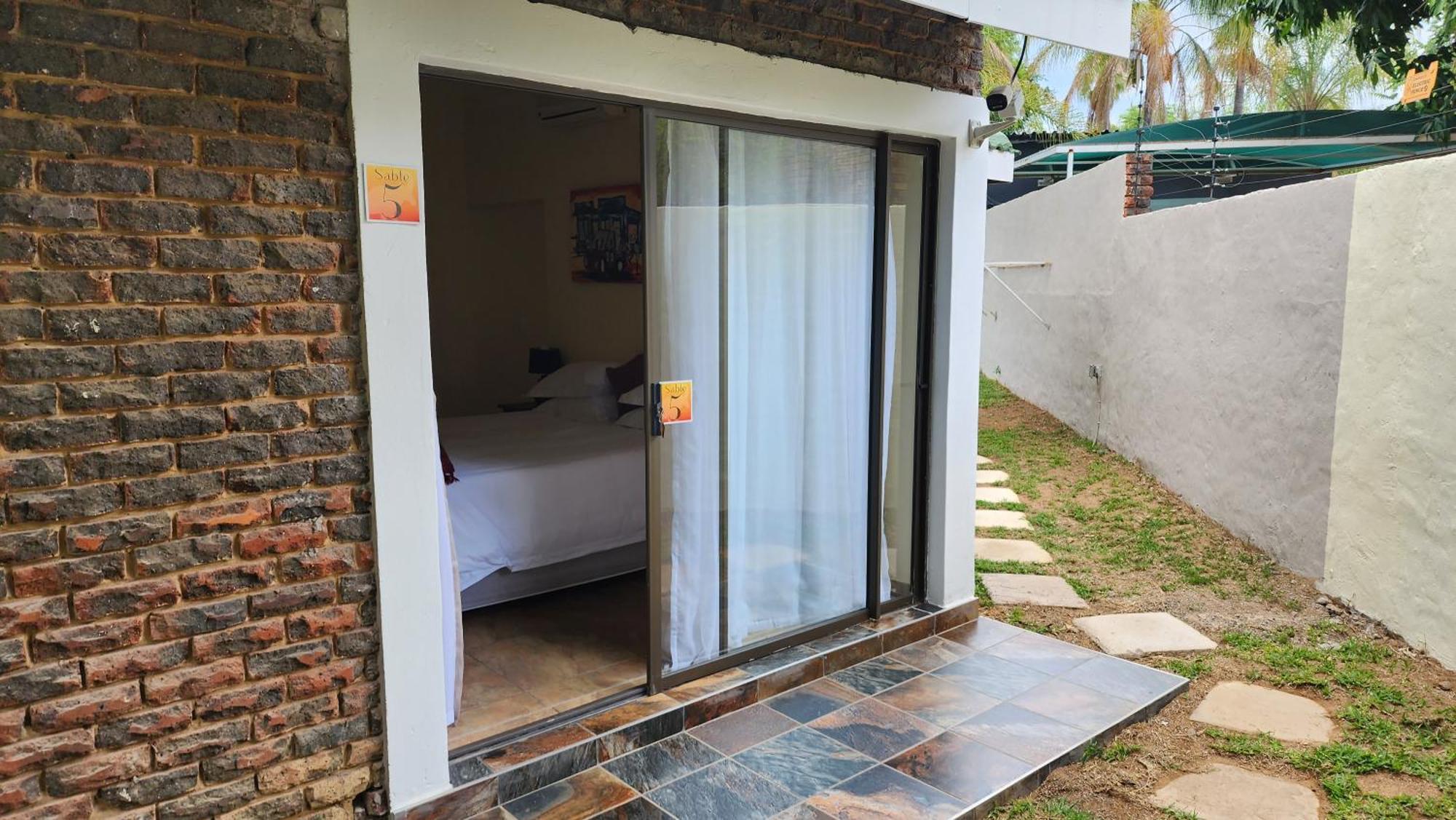 Sable Inn B&B Modimolle Exterior photo